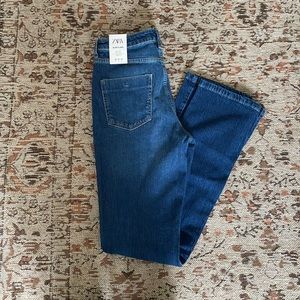 Never worn split hem Zara jeans